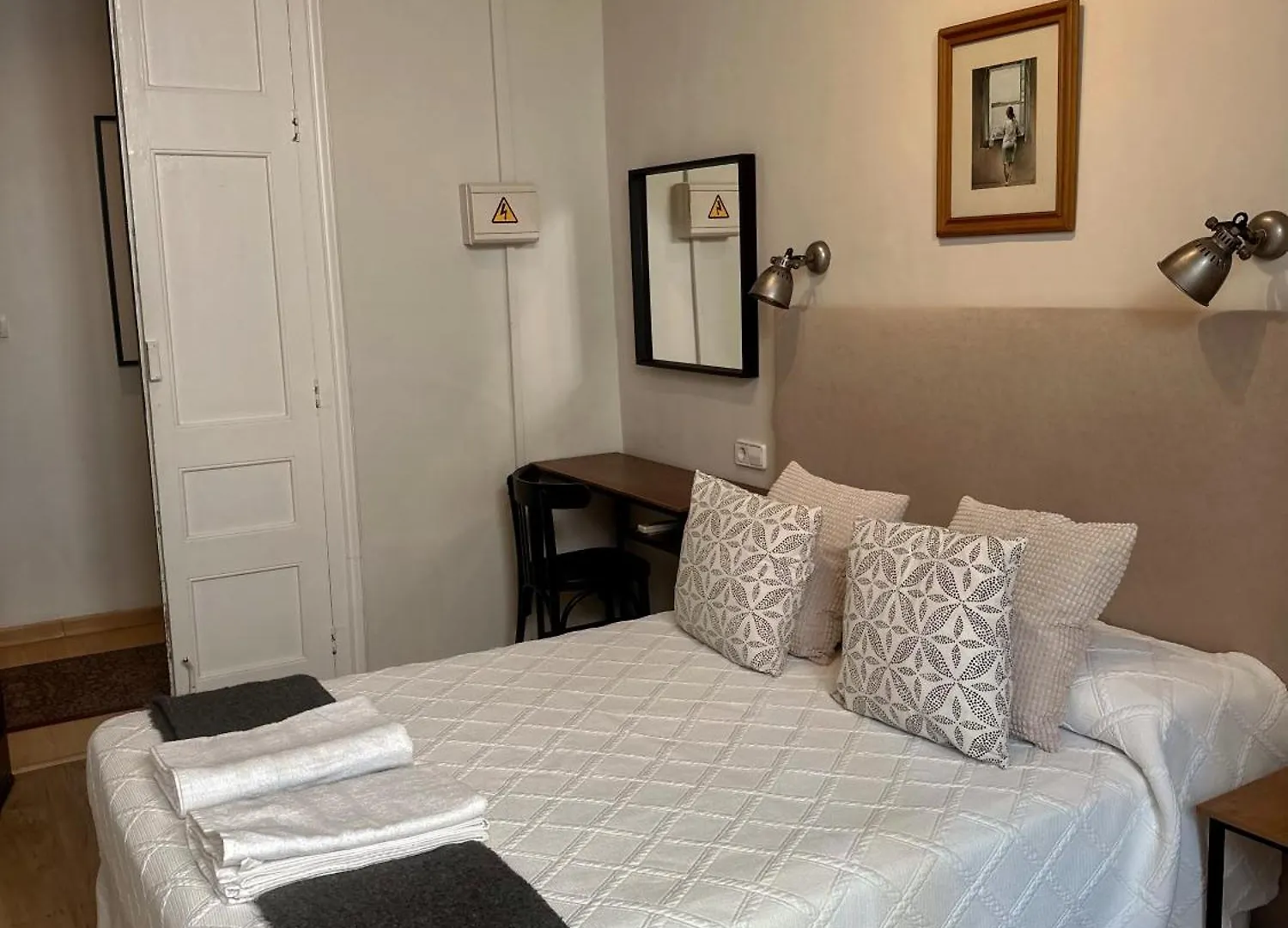 Casa Consell Gran Via, Guest House Barcelona