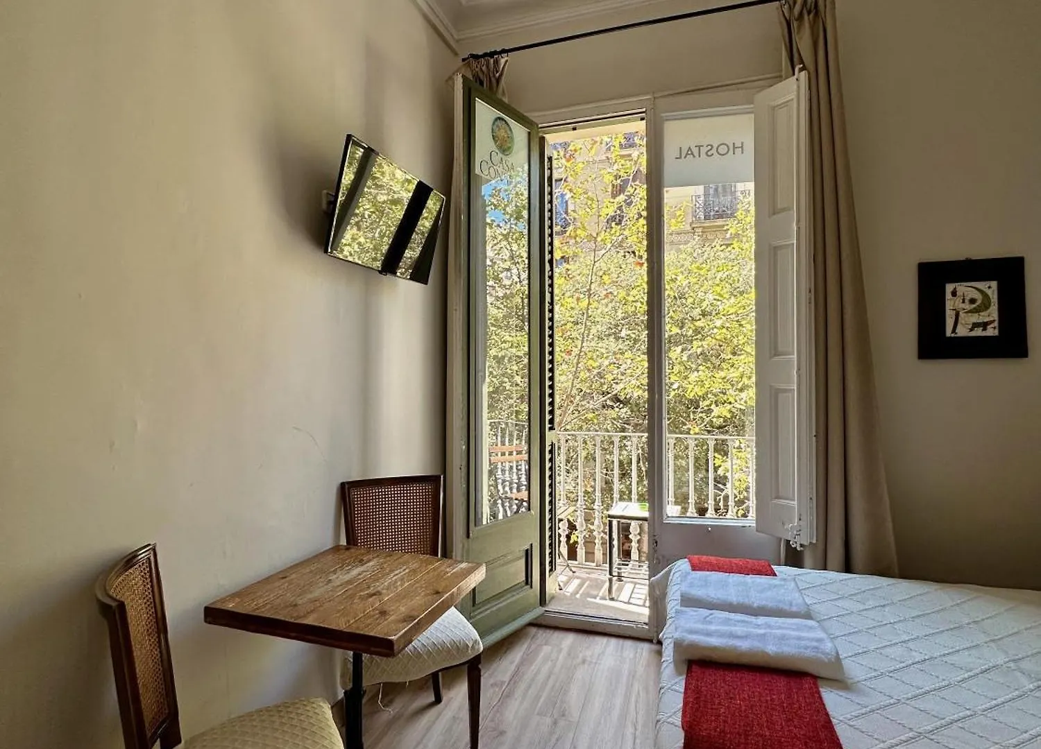**  Casa Consell Gran Via, Guest House Barcelona Hiszpania