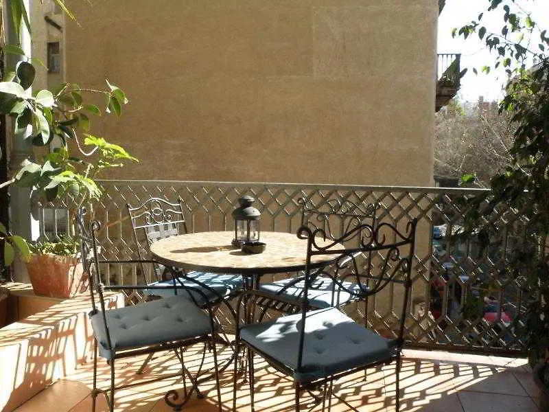 Casa Consell Gran Via, Guest House Barcelona