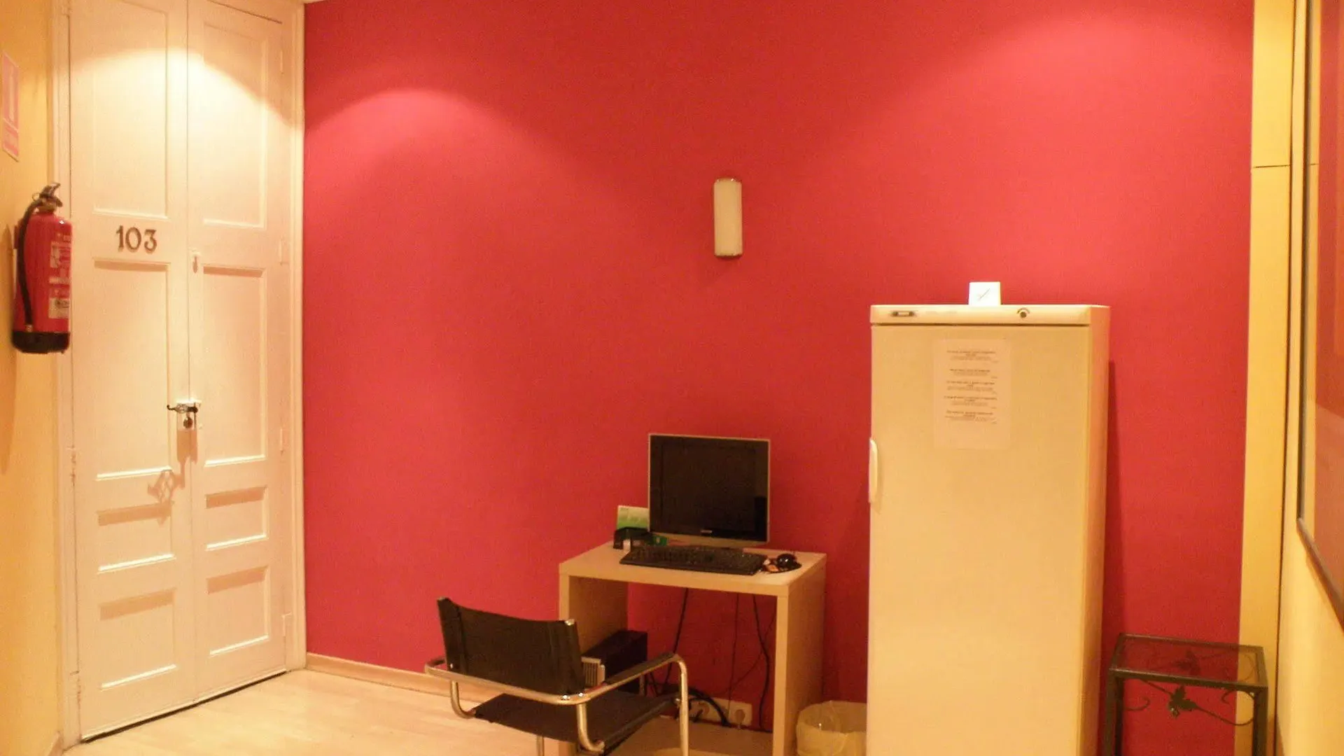 Casa Consell Gran Via, Guest House Barcelona