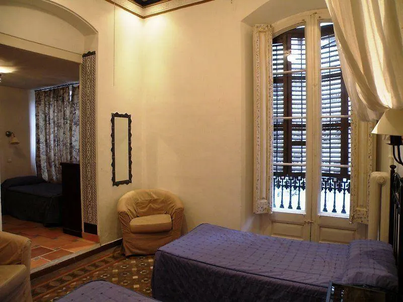 Casa Consell Gran Via, Guest House Barcelona